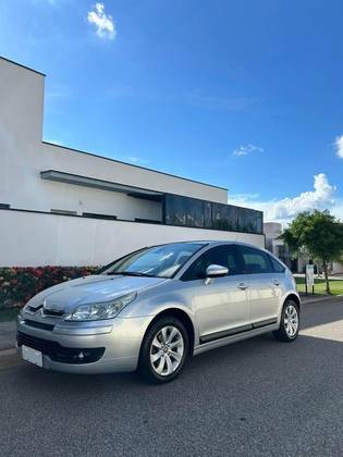 CITROËN C4 2.0 GLX 16V FLEX 4P AUTOMÁTICO CITROËN C4 2.0 GLX 16V FLEX 4P AUTOMÁTICO